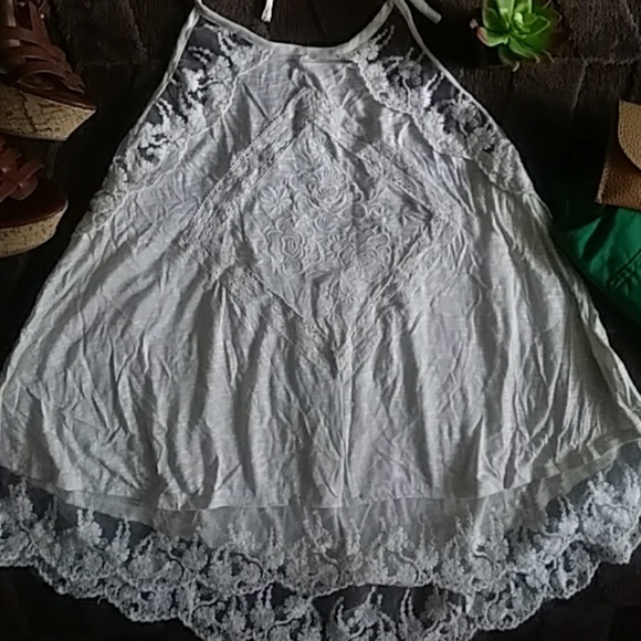 Ivory Lace Halter Top - Picture 2 of 4